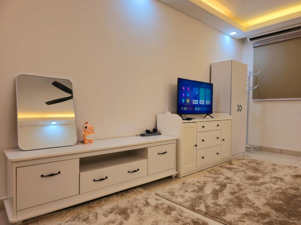 1 Dream Home @ Tiara Imperio Studio 外国4星级酒店风格与浪漫环境 Банги Экстерьер фото